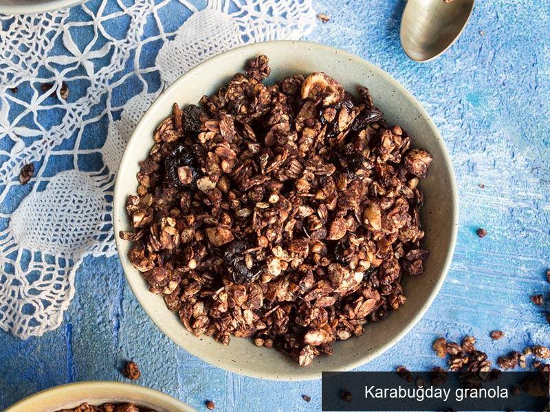 Karabuğday granola