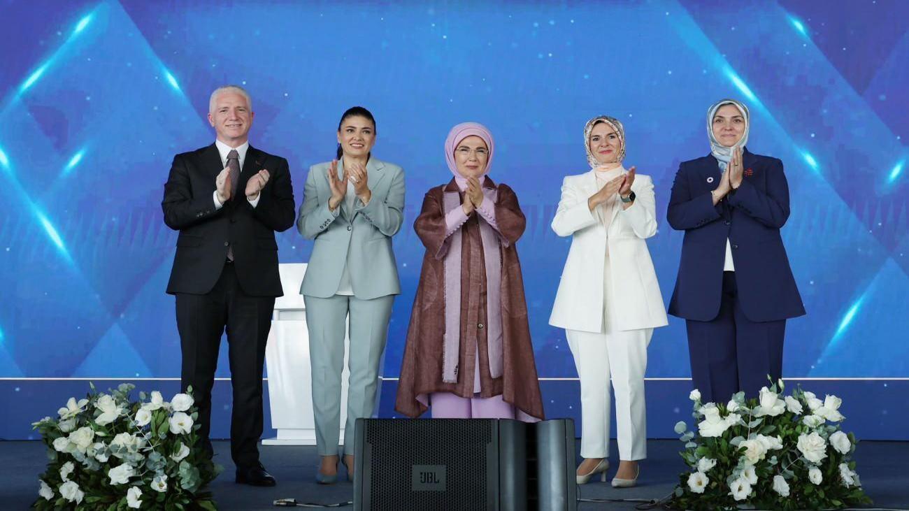 Emine Erdoğan’dan anlam dolu paylaşım! “Dünya için umut vaat eden bir proje”