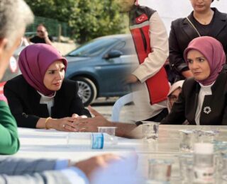 Bakan Göktaş’tan İstanbul’da öldürülen iki genç kızın ailelerine taziye ziyareti