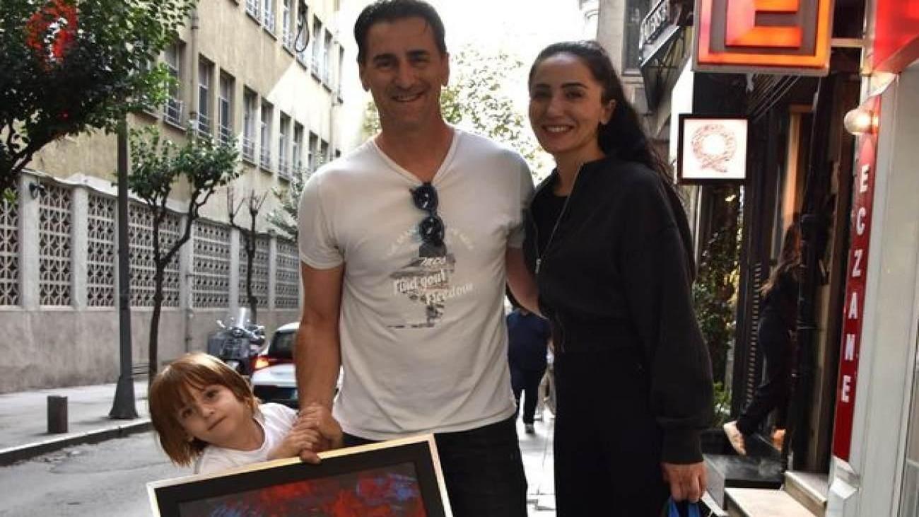 Bekir Aksoy’un ressam oğlu Asil, Guinness Rekorlar Kitabı’na girmeye hazırlanıyor!