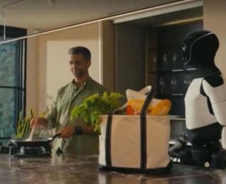 Elinden her iş geliyor! Musk ilk insansı robot Gen 2’yi  piyasaya sürmeye hazırlanıyor!