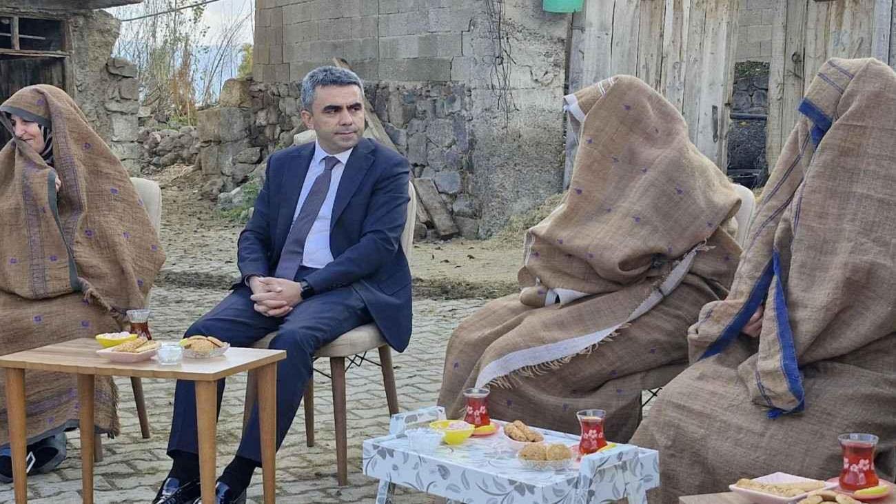 Erzurum Valiliği’nin Kadın Çiftçiler Günü paylaşımı gündem oldu!