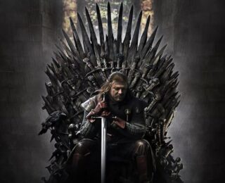 Game of Thrones’un Demir Tahtı açık artırmada 1.5 milyon dolara satıldı!