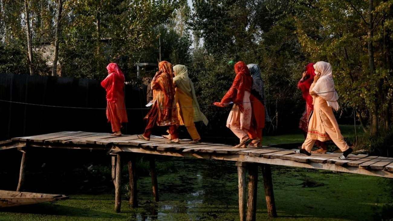 Hindistan’da dini bayram sırasında sel felaketi: 46 kişi boğularak hayatını kaybetti!