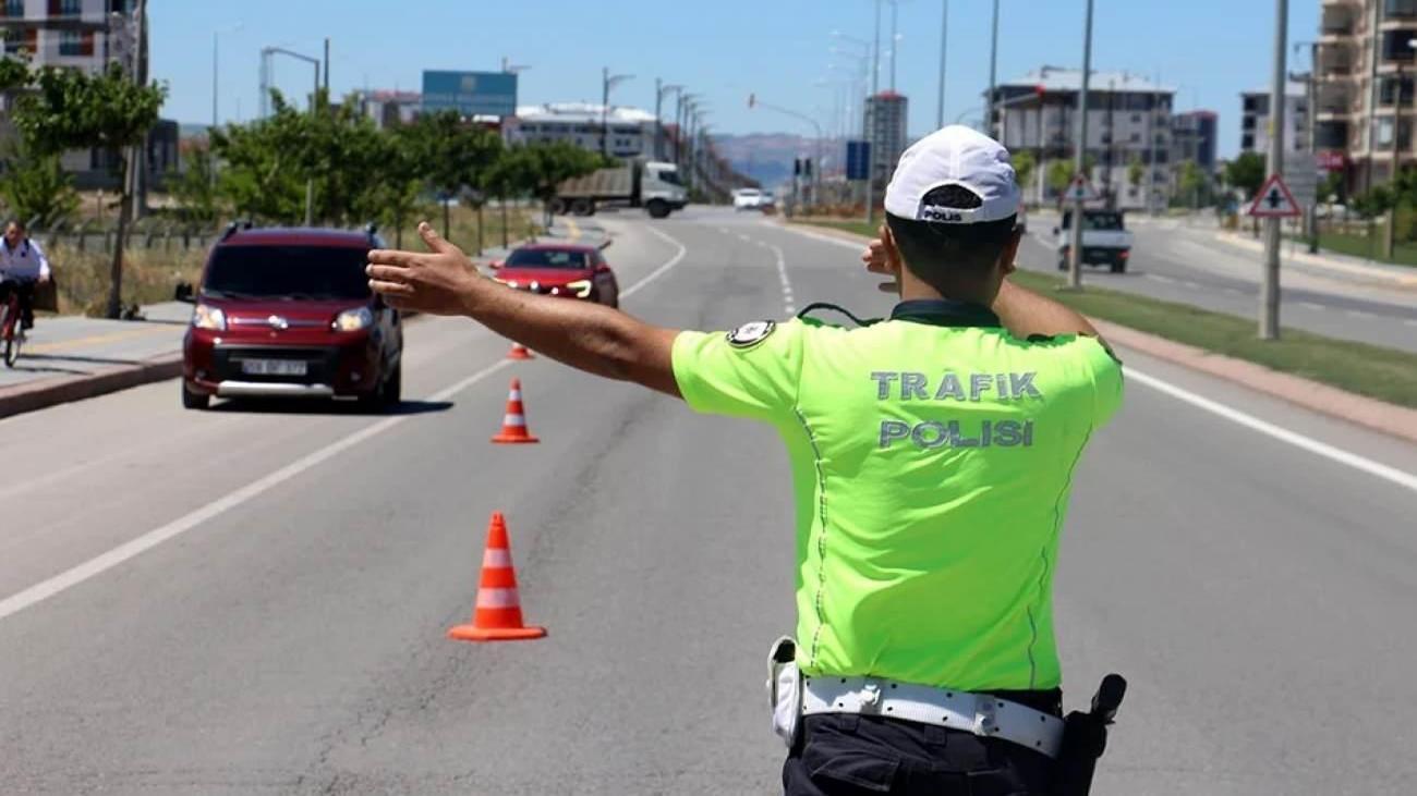 İstanbul’da yarın bazı yollar trafiğe kapatılacak: 6  Ekim’de kapalı olacak yollar