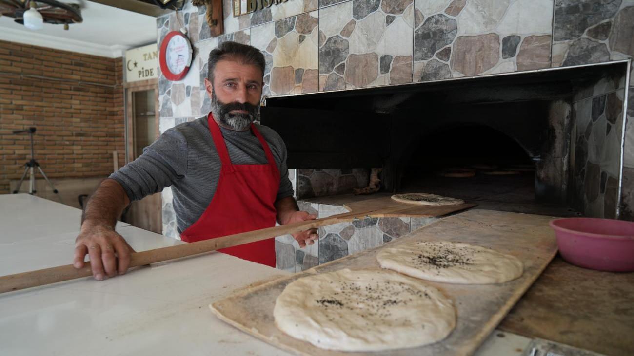 Niğde’de fırıncıdan özel kampanya! Görenleri duygulandırdı