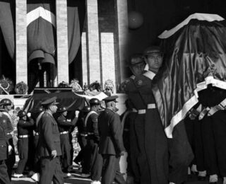 10 Kasım şiirleri: İlkokul, ortaokul ve lise için Atatürk şiirleri