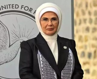 Emine Erdoğan:”Filistin İçin Tek Yürek Zirvesi’nde barışa ulaşmak için karanlıkla savaşa devam”