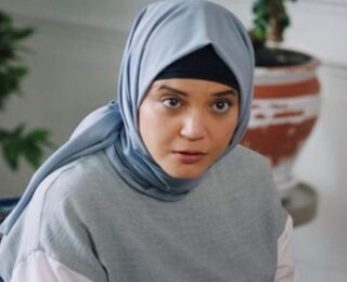 Oyuncu Feyza Civelek’ten şok açıklama: “Çekemeyen Anten Taksın”