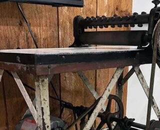 Tarihçiler çaresiz kaldı halka sordu: 100 yıllık gizemli makinenin ne işe yaradığı bulundu