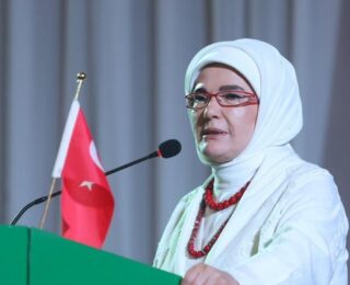 Emine Erdoğan’ın Dünya İnsan Hakları Günü mesajı: “Umudu birlikte büyütelim”