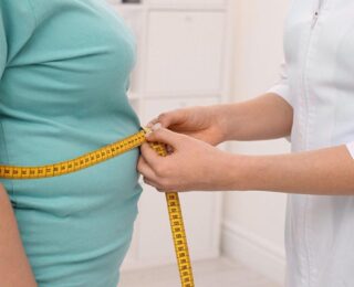 Uzmanlar Uyarıyor: Obeziteye davetiye çıkaran besinler sofranızda olmasın!