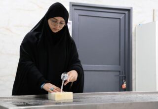 Bir gassala sorulan en zor soru! Senin elinden nasıl yemek yiyorlar?