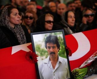 Ferdi Tayfur’un yeğeninden cenazede çıkan kavgaya olay sözler!