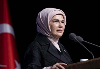 Emine Erdoğan’nın Malezya Fahri Doktora Beratı’na ilişkin paylaşımı: Büyük onur duyduk