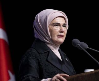 Emine Erdoğan’nın Malezya Fahri Doktora Beratı’na ilişkin paylaşımı: Büyük onur duyduk