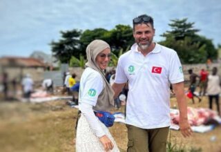Gamze Özçelik eşiyle paylaşım yaptı! Sosyal medya yıkıldı