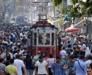 Türkiye’de mutlu olanların oranı belli oldu: Mutlu olanların oranı yüzde 50’nin altına düştü!