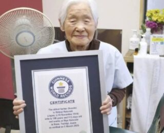 108 yaşında işinin başında! Japon kadın Guinness’e adını yazdırdı