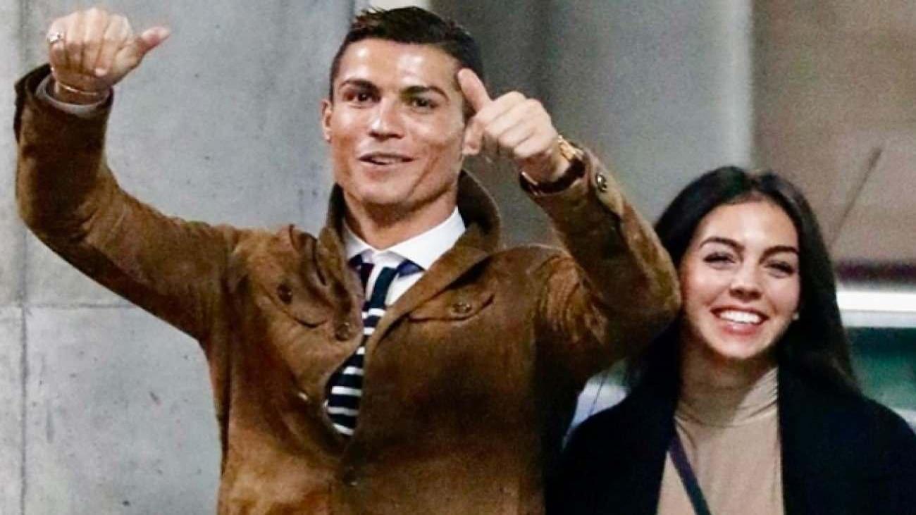 Cristiano Ronaldo resmen evleniyor