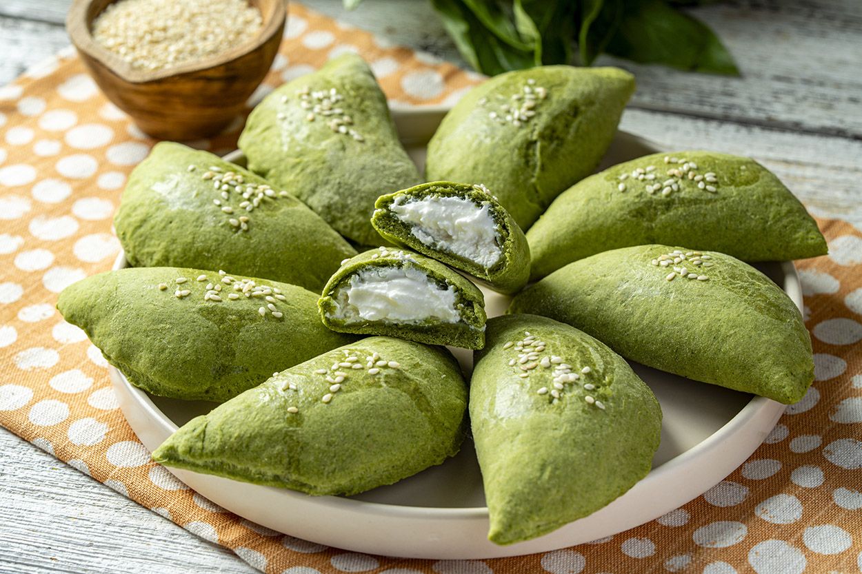 Videolu Labneli Yeşil Poğaça Tarifi